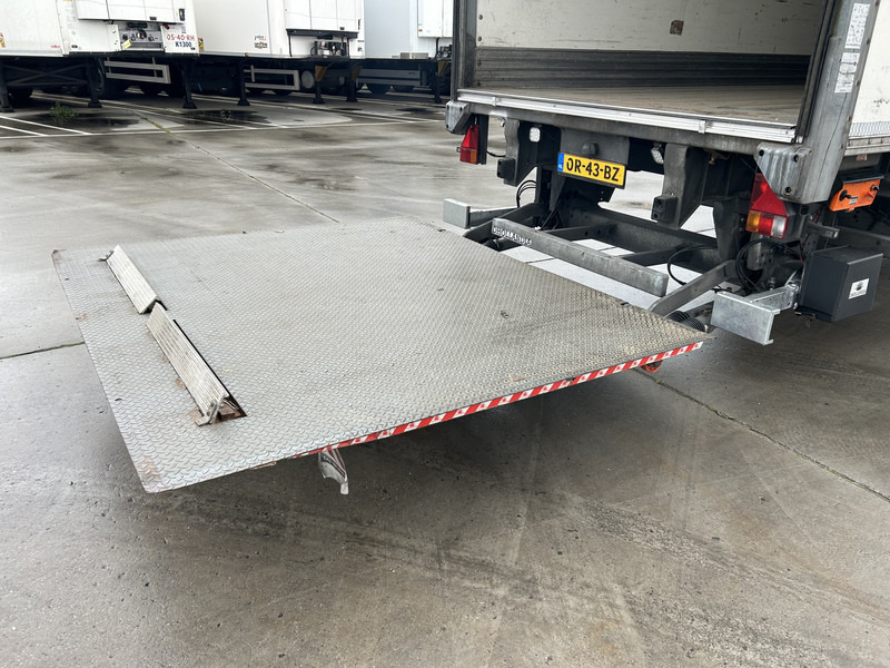 Fruehauf FSR MD4 / Box / Loadlift 2000 kg / Lift axle / APK TUV 12-25 - Skåp semitrailer: bild 5 Fruehauf FSR MD4 / Box / Loadlift 2000 kg / Lift axle / APK TUV 12-25 - Skåp semitrailer: bild 5
