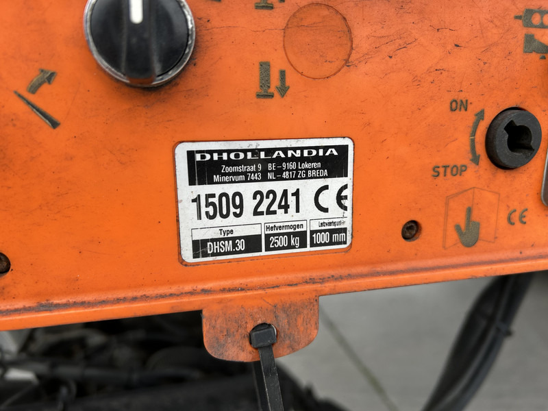 Leasa H.T.F HZO 42 / Thermo King SLXe 300 / Frigo Box / Loadlift / APK TUV 05-26 H.T.F HZO 42 / Thermo King SLXe 300 / Frigo Box / Loadlift / APK TUV 05-26: bild 6 Leasa H.T.F HZO 42 / Thermo King SLXe 300 / Frigo Box / Loadlift / APK TUV 05-26 H.T.F HZO 42 / Thermo King SLXe 300 / Frigo Box / Loadlift / APK TUV 05-26: bild 6