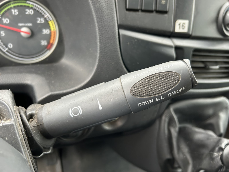 Iveco EuroCargo 180 / Motor Problem / Blad - Blad / Manual / Box / Loadlift - Lastbil med skåp: bild 5 Iveco EuroCargo 180 / Motor Problem / Blad - Blad / Manual / Box / Loadlift - Lastbil med skåp: bild 5