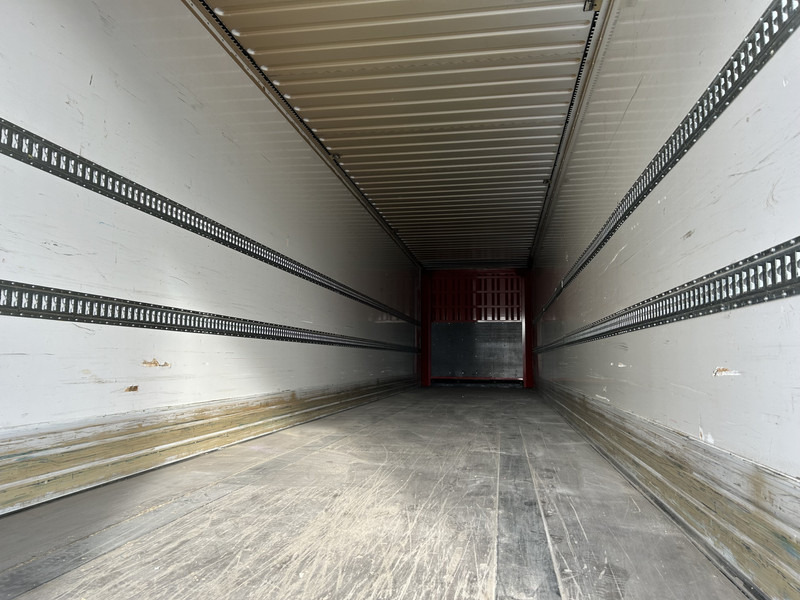 Krone Dry Liner / Box / Loadlift 2000 kg / Disk / APK TUV 11-26 - Skåp semitrailer: bild 3 Krone Dry Liner / Box / Loadlift 2000 kg / Disk / APK TUV 11-26 - Skåp semitrailer: bild 3