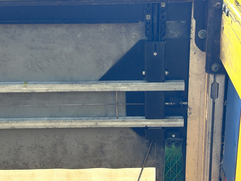 Krone Profi Liner / Schuifzeil / Kooi Aap / Stuur + Liftas / APK 05-26 - Kapelltrailer: bild 4 Krone Profi Liner / Schuifzeil / Kooi Aap / Stuur + Liftas / APK 05-26 - Kapelltrailer: bild 4