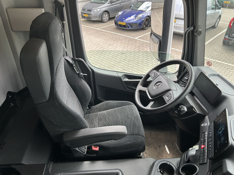 Mercedes-Benz Actros 2124 / Carrier Supra 850 -30 gr / Koeler / Laadklep / APK 03-26 - Kylbil lastbil: bild 3 Mercedes-Benz Actros 2124 / Carrier Supra 850 -30 gr / Koeler / Laadklep / APK 03-26 - Kylbil lastbil: bild 3