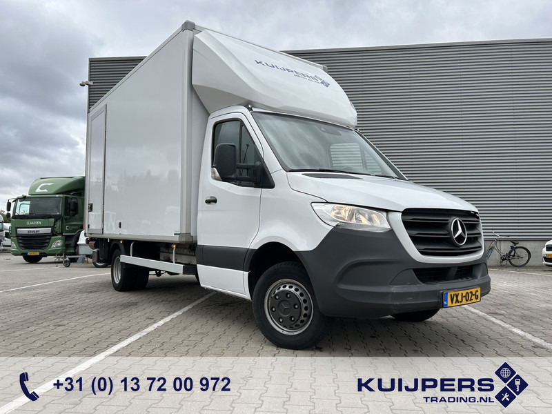 Mercedes-Benz Sprinter 515 1.9 CDI / 126 dkm / Box 4.4 mtr / Laadklep / APK 07-26 - Volymskåp: bild 1 Mercedes-Benz Sprinter 515 1.9 CDI / 126 dkm / Box 4.4 mtr / Laadklep / APK 07-26 - Volymskåp: bild 1