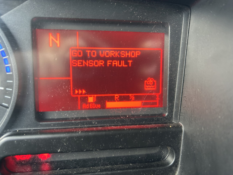 Renault D 210 Euro 6 C / 12 Ton / 293 dkm / Box / Loadlift / APK TUV 09-26 - Lastbil med skåp: bild 5 Renault D 210 Euro 6 C / 12 Ton / 293 dkm / Box / Loadlift / APK TUV 09-26 - Lastbil med skåp: bild 5