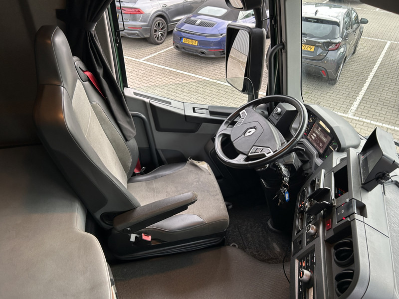 Renault T 380 Comfort / 820 dkm / Curtainside / Loadlift / APK TUV 02-26 - Kapellbil: bild 3 Renault T 380 Comfort / 820 dkm / Curtainside / Loadlift / APK TUV 02-26 - Kapellbil: bild 3