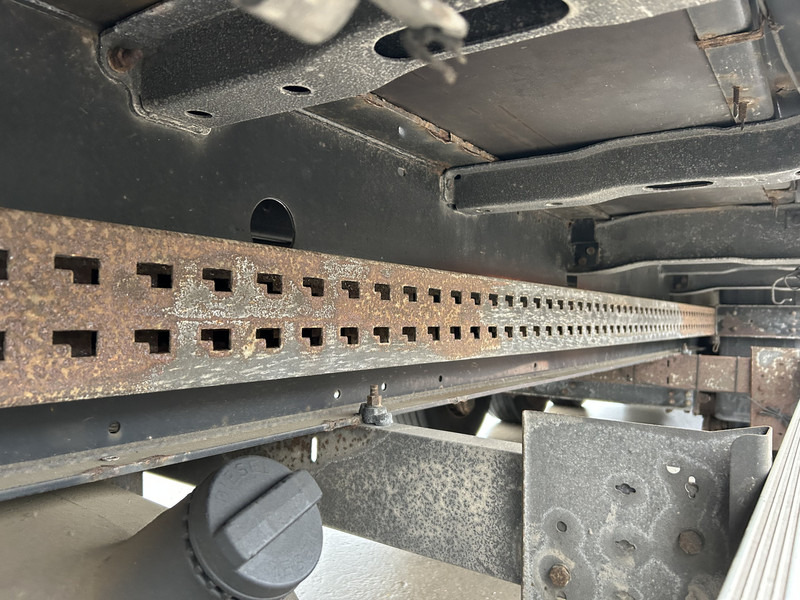 Schmitz Cargobull SCS 24/L / Curtainside / SAF Disk / NL Trailer - Kapelltrailer: bild 5 Schmitz Cargobull SCS 24/L / Curtainside / SAF Disk / NL Trailer - Kapelltrailer: bild 5