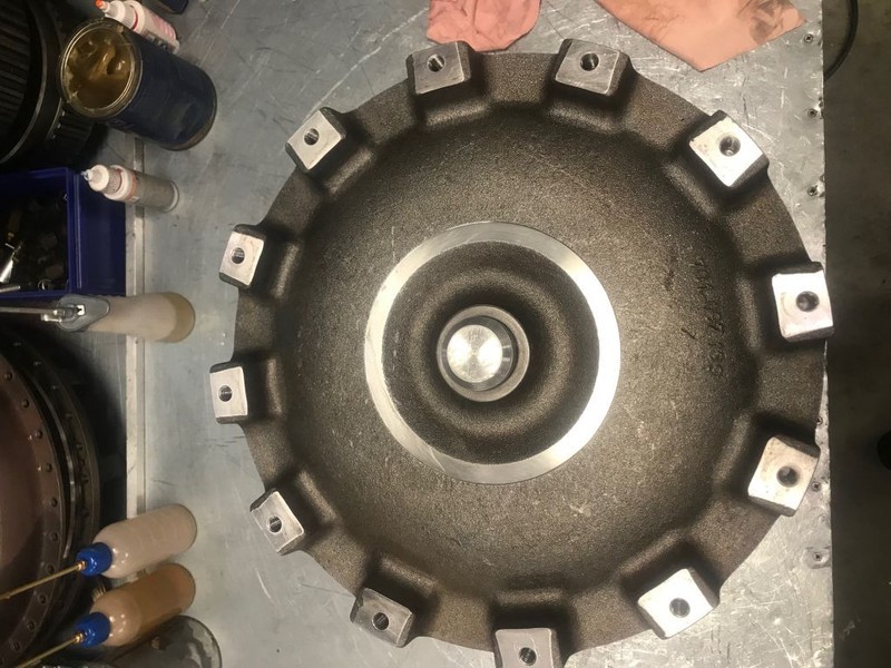 Volvo 11038440 Torque converter A25 A30 A35 A40 (D) - Transmission för Ramstyrd dumper: bild 1 Volvo 11038440 Torque converter A25 A30 A35 A40 (D) - Transmission för Ramstyrd dumper: bild 1