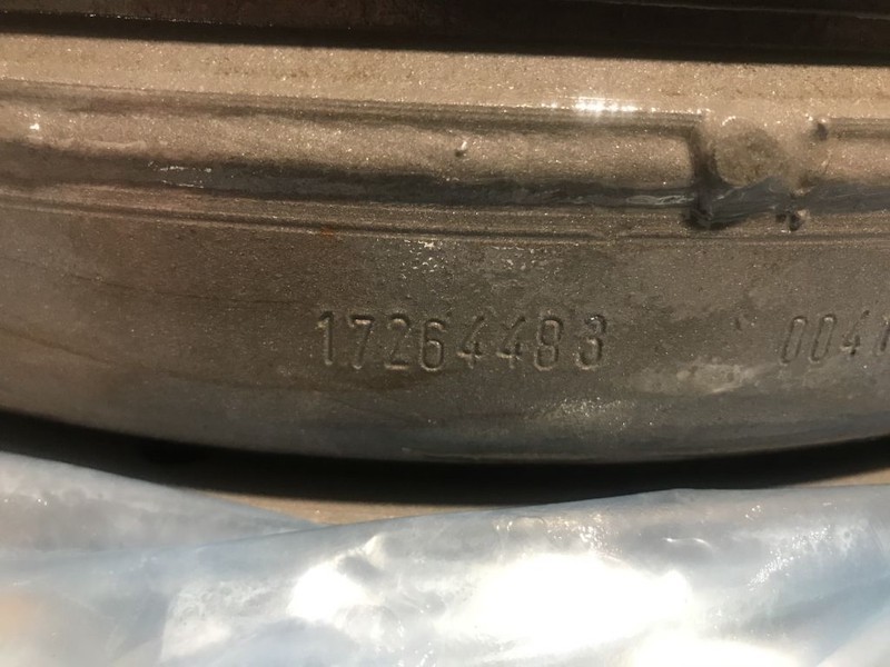 Volvo 11038455 17264483 PT2509 PT2519 22401 22671 22418 22419 - Transmission för Ramstyrd dumper: bild 2 Volvo 11038455 17264483 PT2509 PT2519 22401 22671 22418 22419 - Transmission för Ramstyrd dumper: bild 2