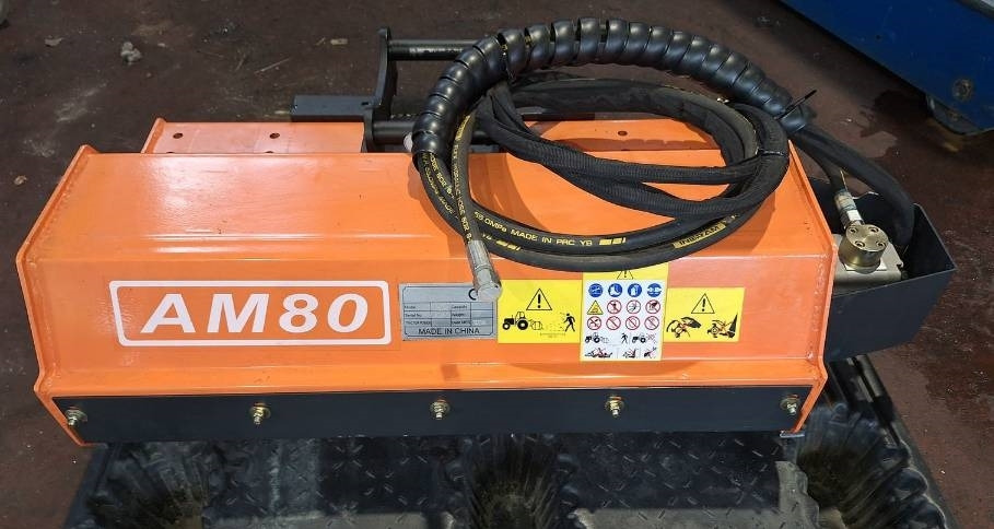 AM80 Piennarmurskain - Armklippare: bild 1 AM80 Piennarmurskain - Armklippare: bild 1