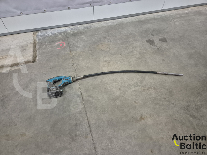 Makita DVR850 - Byggmaskiner: bild 1 Makita DVR850 - Byggmaskiner: bild 1