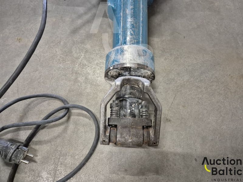 Makita HM1812 - Byggmaskiner: bild 2 Makita HM1812 - Byggmaskiner: bild 2