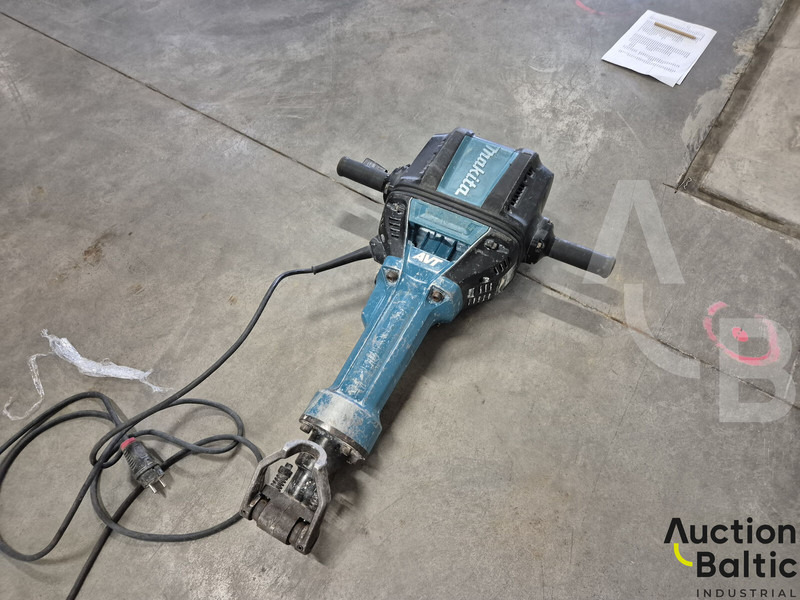 Makita HM1812 - Byggmaskiner: bild 3 Makita HM1812 - Byggmaskiner: bild 3