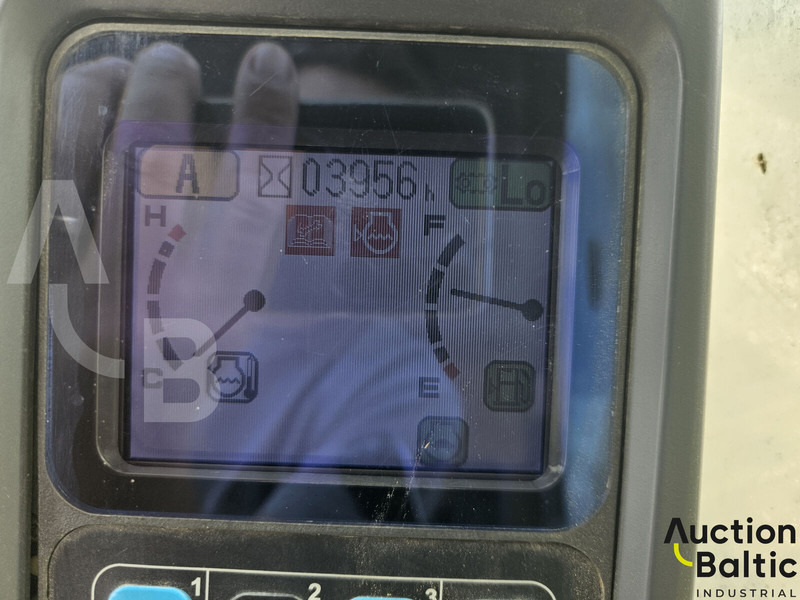 Bandgrävare Komatsu PC240NLC-7K: bild 8 Bandgrävare Komatsu PC240NLC-7K: bild 8