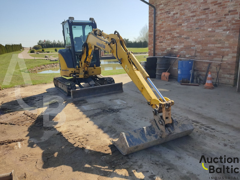 Komatsu PC35MR-5 - Minigrävmaskin: bild 2 Komatsu PC35MR-5 - Minigrävmaskin: bild 2