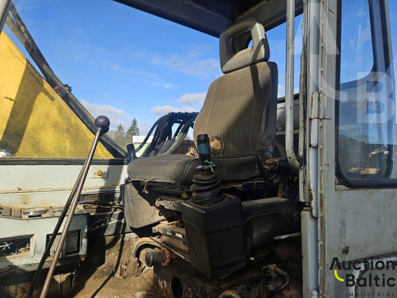 Liebherr R 902 - Bandgrävare: bild 4 Liebherr R 902 - Bandgrävare: bild 4