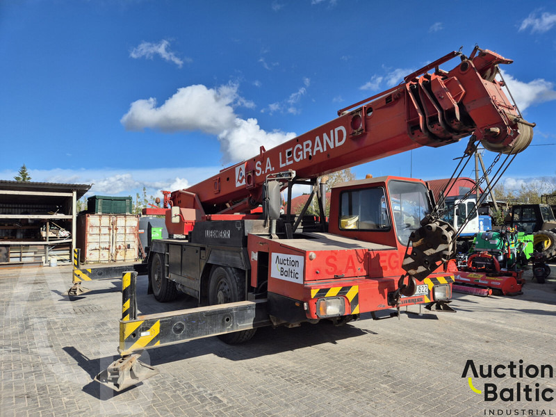 Liebherr UTM 526 - Lastbilskran: bild 2 Liebherr UTM 526 - Lastbilskran: bild 2