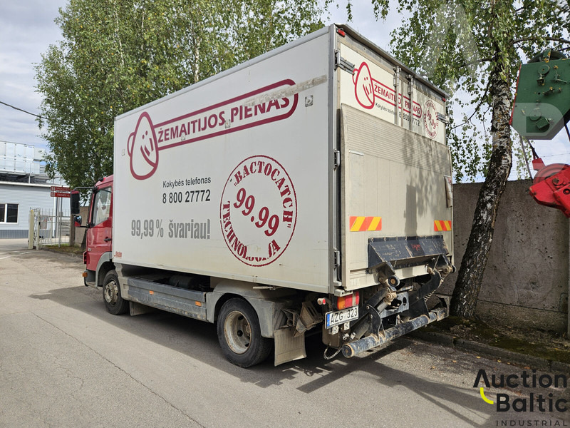 Mercedes-Benz 815 - Kylbil lastbil: bild 3 Mercedes-Benz 815 - Kylbil lastbil: bild 3