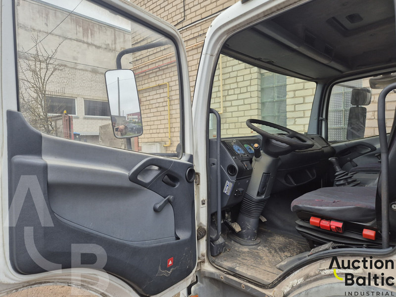 Mercedes-Benz 817 L - Kapellbil: bild 4 Mercedes-Benz 817 L - Kapellbil: bild 4