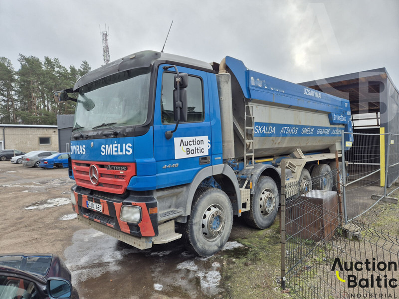 Mercedes-Benz Actros 4448 - Tippbil lastbil: bild 2 Mercedes-Benz Actros 4448 - Tippbil lastbil: bild 2