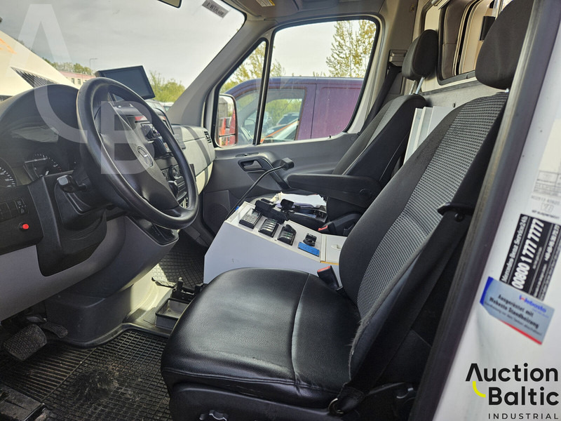 Mercedes-Benz Sprinter - Ambulans: bild 5 Mercedes-Benz Sprinter - Ambulans: bild 5