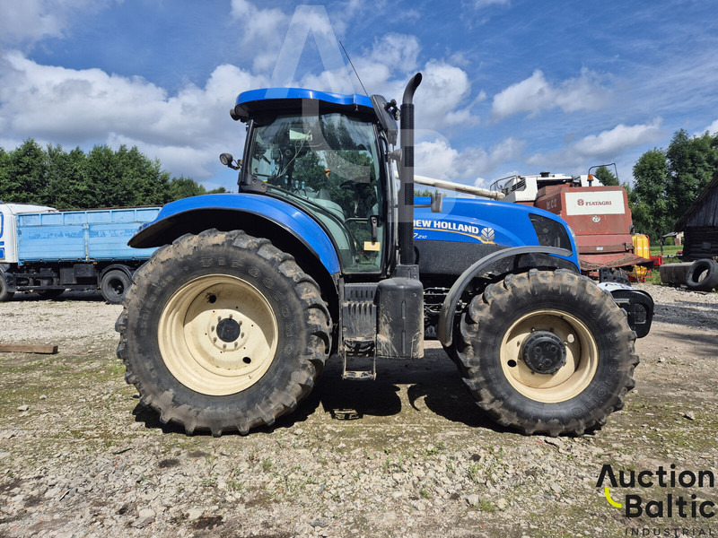 New Holland T 7.210 - Traktor: bild 3 New Holland T 7.210 - Traktor: bild 3