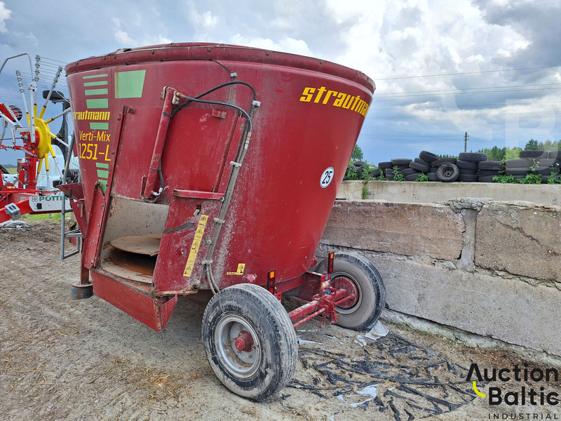 Strautmann VM 1251 L - Utrustning för uppfödnings: bild 5 Strautmann VM 1251 L - Utrustning för uppfödnings: bild 5