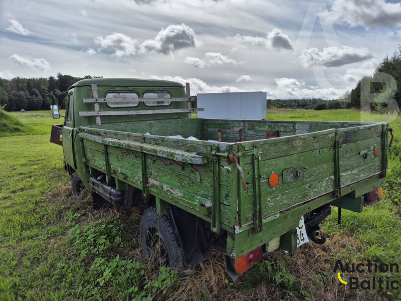 UAZ UAZ 452 - Transportbil med flak: bild 3 UAZ UAZ 452 - Transportbil med flak: bild 3