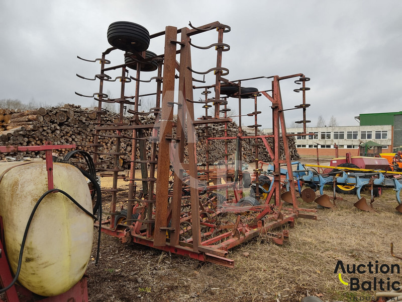 Vaderstad Boggiharv - Kultivator: bild 2 Vaderstad Boggiharv - Kultivator: bild 2