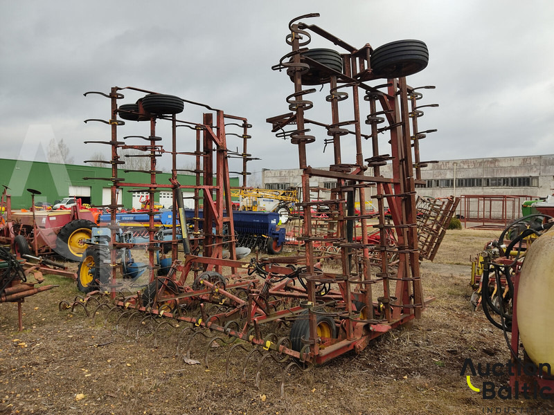 Vaderstad Boggiharv - Kultivator: bild 3 Vaderstad Boggiharv - Kultivator: bild 3