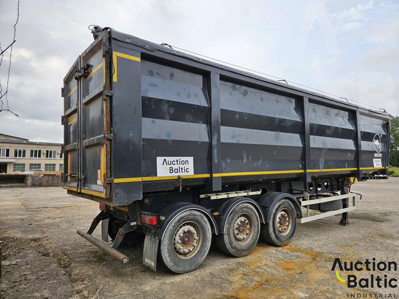 Wielton NW-3 - Kapelltrailer: bild 3 Wielton NW-3 - Kapelltrailer: bild 3