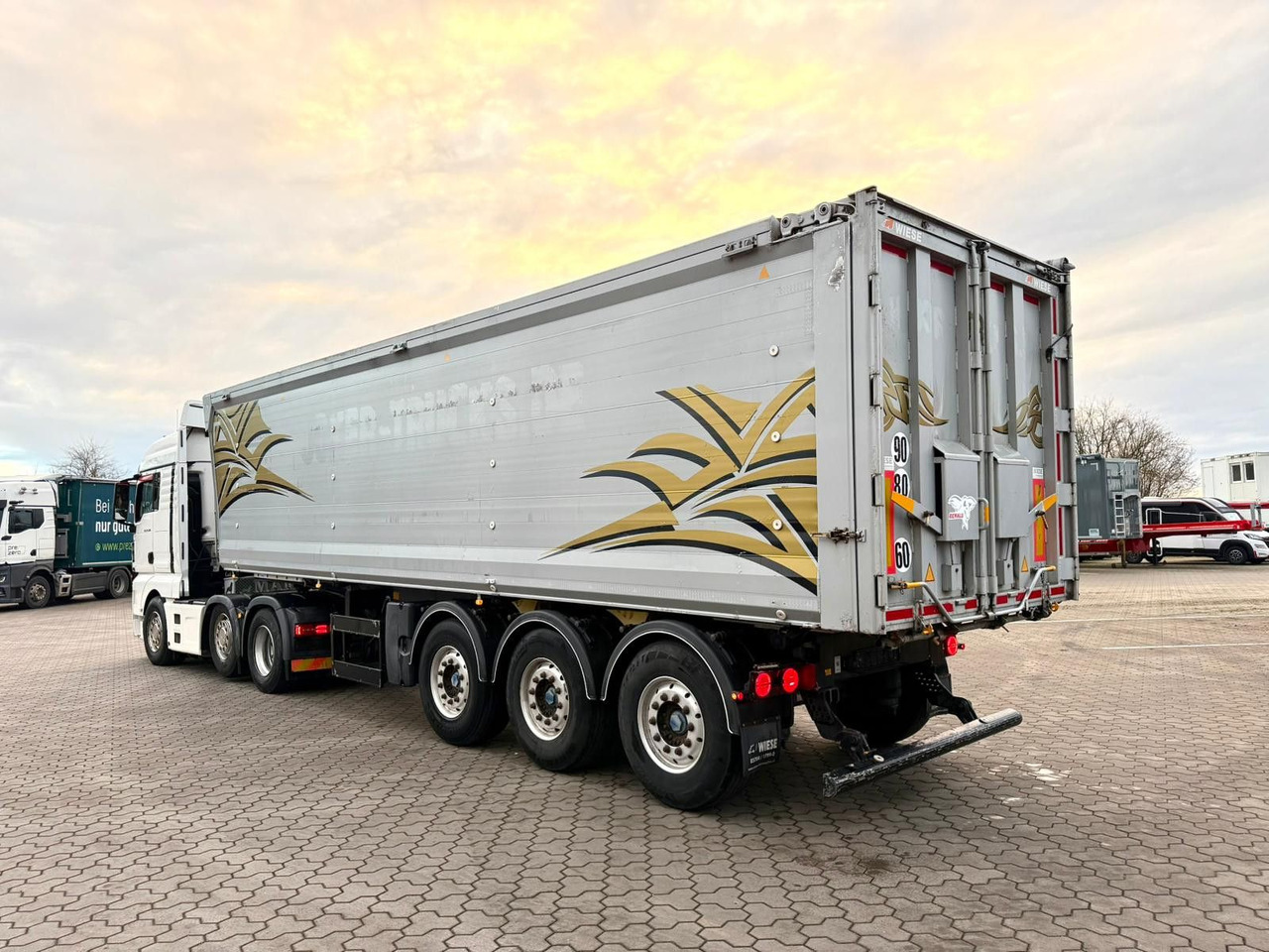 Benalu Bulkliner 95 Alu Kippmulde 51,5m³ - Tippbil semitrailer: bild 3 Benalu Bulkliner 95 Alu Kippmulde 51,5m³ - Tippbil semitrailer: bild 3