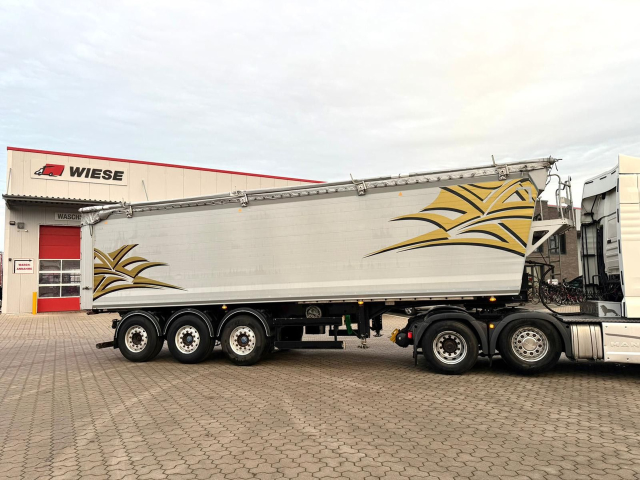 Benalu Bulkliner 95 Alu Kippmulde 51,5m³ - Tippbil semitrailer: bild 5 Benalu Bulkliner 95 Alu Kippmulde 51,5m³ - Tippbil semitrailer: bild 5