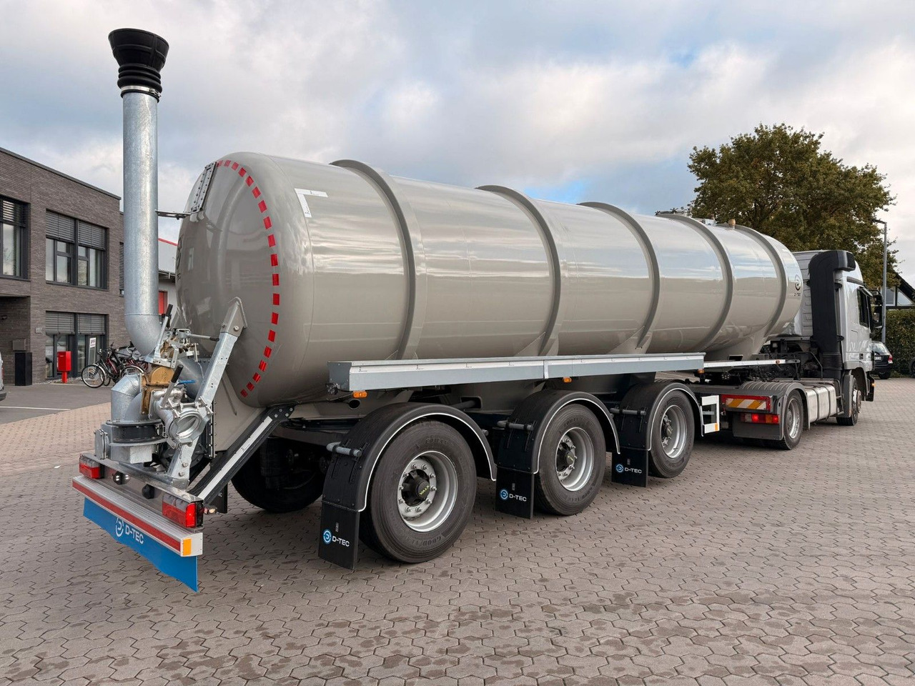 D-TEC Gülletanker 30m³ mit Zwangslenkung - Tanktrailer: bild 4 D-TEC Gülletanker 30m³ mit Zwangslenkung - Tanktrailer: bild 4