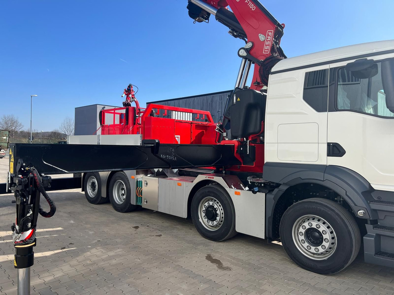 MAN 8x4 Hydro mit F1150 inkl Jib und Winde Korb - Dragbil: bild 3 MAN 8x4 Hydro mit F1150 inkl Jib und Winde Korb - Dragbil: bild 3