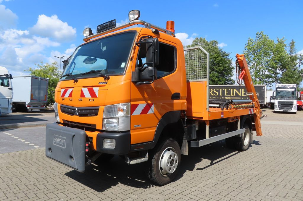 FUSO Canter 6 C 18 4x4  Kommunal  Winterdienst  - Transportbil med tippflak: bild 1 FUSO Canter 6 C 18 4x4  Kommunal  Winterdienst  - Transportbil med tippflak: bild 1