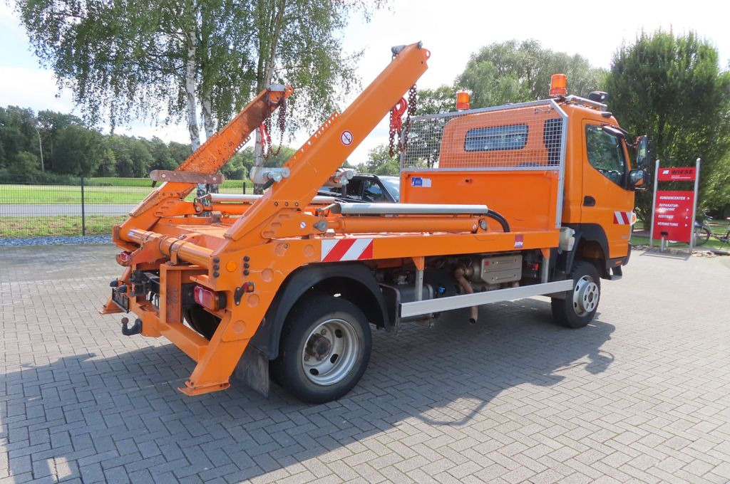 FUSO Canter 6 C 18 4x4  Kommunal  Winterdienst  - Transportbil med tippflak: bild 4 FUSO Canter 6 C 18 4x4  Kommunal  Winterdienst  - Transportbil med tippflak: bild 4