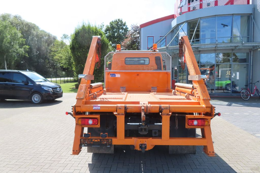 FUSO Canter 6 C 18 4x4  Kommunal  Winterdienst  - Transportbil med tippflak: bild 5 FUSO Canter 6 C 18 4x4  Kommunal  Winterdienst  - Transportbil med tippflak: bild 5