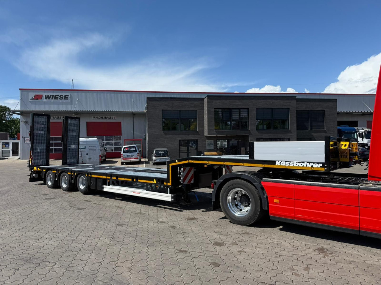 Kässbohrer SLS.HS Tieflader mit hydr. Schwanenhals - Låg lastare semitrailer: bild 3 Kässbohrer SLS.HS Tieflader mit hydr. Schwanenhals - Låg lastare semitrailer: bild 3