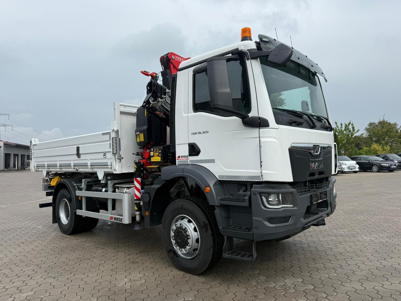 MAN 18.320 4x4 mit Fassi Ladekran Sofort Verfügbar - Tippbil lastbil, Kranbil: bild 2 MAN 18.320 4x4 mit Fassi Ladekran Sofort Verfügbar - Tippbil lastbil, Kranbil: bild 2