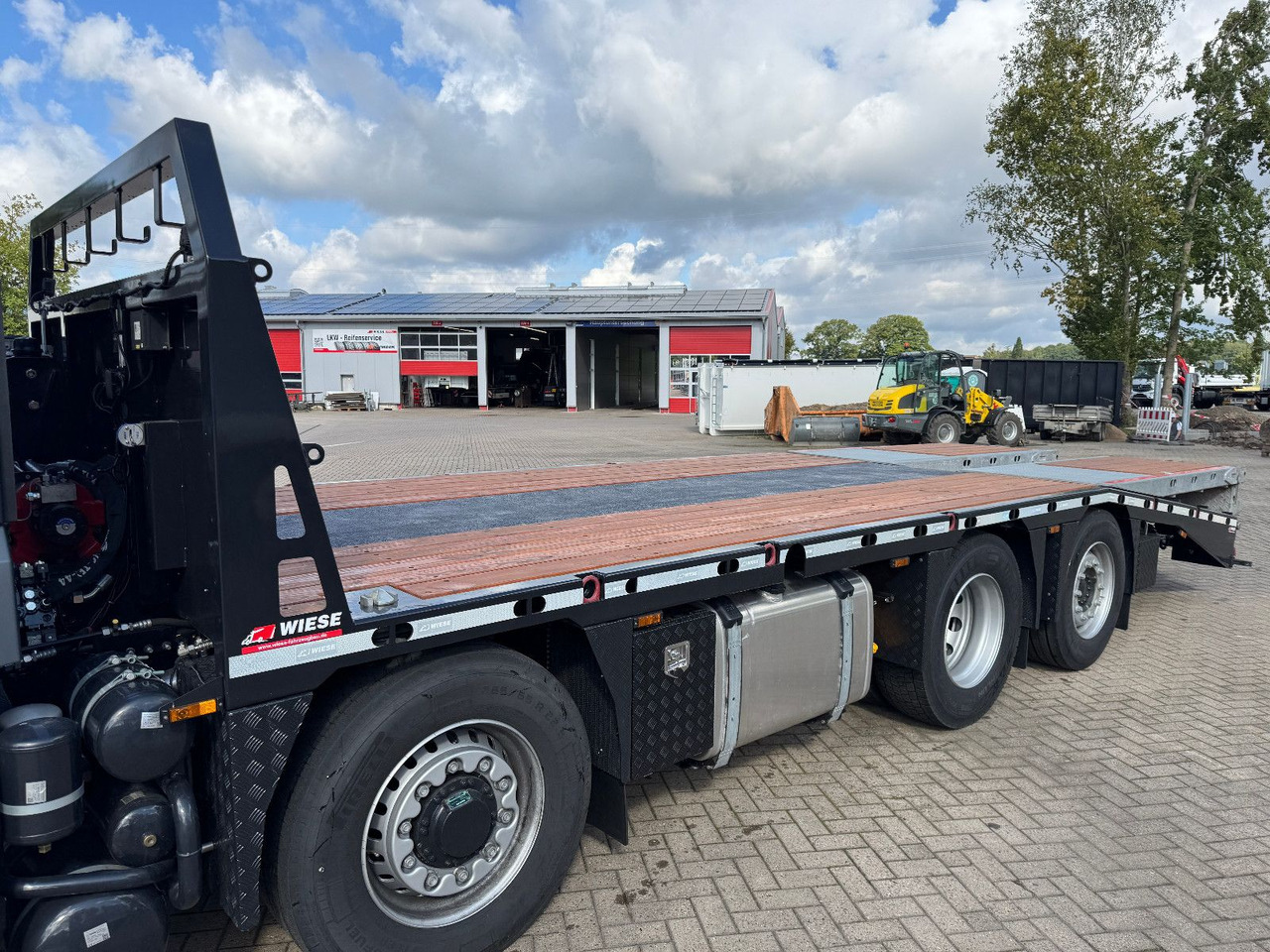 MAN TGS 35.520 Hydro Baumaschinentransporter - Bärgningsbil: bild 2 MAN TGS 35.520 Hydro Baumaschinentransporter - Bärgningsbil: bild 2