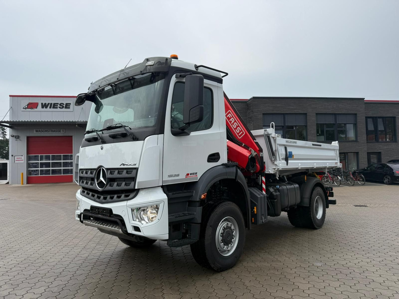 Mercedes-Benz Arocs 1835 4x4 Allrad Fassi F135 Kran Kipper - Tippbil lastbil, Kranbil: bild 1 Mercedes-Benz Arocs 1835 4x4 Allrad Fassi F135 Kran Kipper - Tippbil lastbil, Kranbil: bild 1
