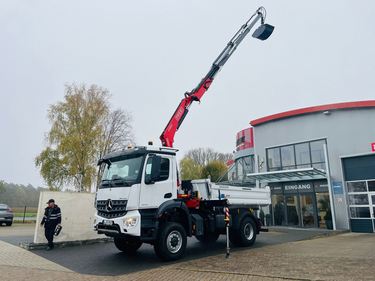 Mercedes-Benz Arocs 1835 4x4 Meiller Fassi F135 Kran Kipper - Tippbil lastbil, Kranbil: bild 3 Mercedes-Benz Arocs 1835 4x4 Meiller Fassi F135 Kran Kipper - Tippbil lastbil, Kranbil: bild 3