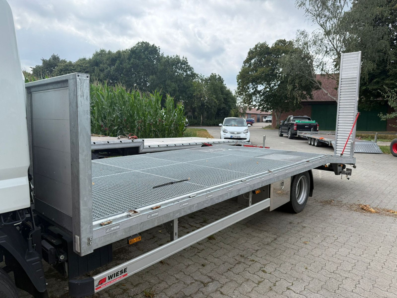 Mitsubishi Fuso Canter 7C18 Arbeitsbühnentransporter - Biltransportbil lastbil: bild 4 Mitsubishi Fuso Canter 7C18 Arbeitsbühnentransporter - Biltransportbil lastbil: bild 4