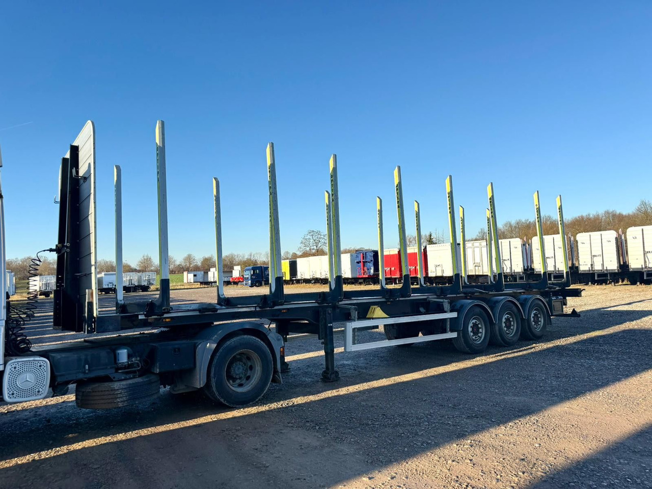 PAVIC Holzauflieger mit Schemel und Rungen - Timmertrailer: bild 1 PAVIC Holzauflieger mit Schemel und Rungen - Timmertrailer: bild 1