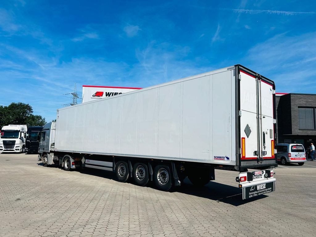 Schmitz Cargobull SKO 24 /L FP 45 Cool Pharma Zertifikat Schmitz Cargobull SKO 24 /L FP 45 Cool Pharma Zertifikat - Kyl/ Frys semitrailer: bild 1 Schmitz Cargobull SKO 24 /L FP 45 Cool Pharma Zertifikat Schmitz Cargobull SKO 24 /L FP 45 Cool Pharma Zertifikat - Kyl/ Frys semitrailer: bild 1