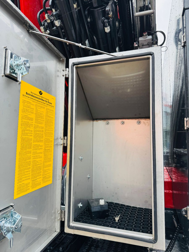 Kranbil Volvo FH540 10x4 mit F1150 Ladekran, Sattelzugmaschine: bild 15