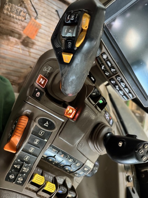 JOHN DEERE 6250R - Traktor: bild 4 JOHN DEERE 6250R - Traktor: bild 4