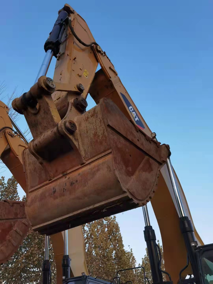 CATERPILLAR 390F - Grävmaskin: bild 2 CATERPILLAR 390F - Grävmaskin: bild 2