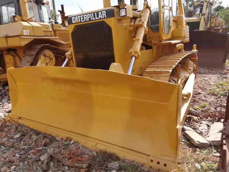 CATERPILLAR D8K - Bulldozer: bild 2 CATERPILLAR D8K - Bulldozer: bild 2
