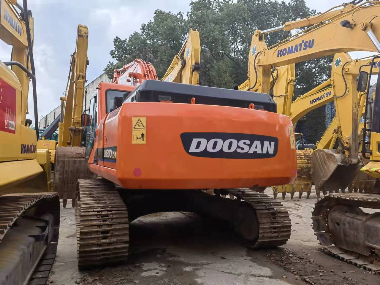 DOOSAN DH300 - Bandgrävare: bild 3 DOOSAN DH300 - Bandgrävare: bild 3